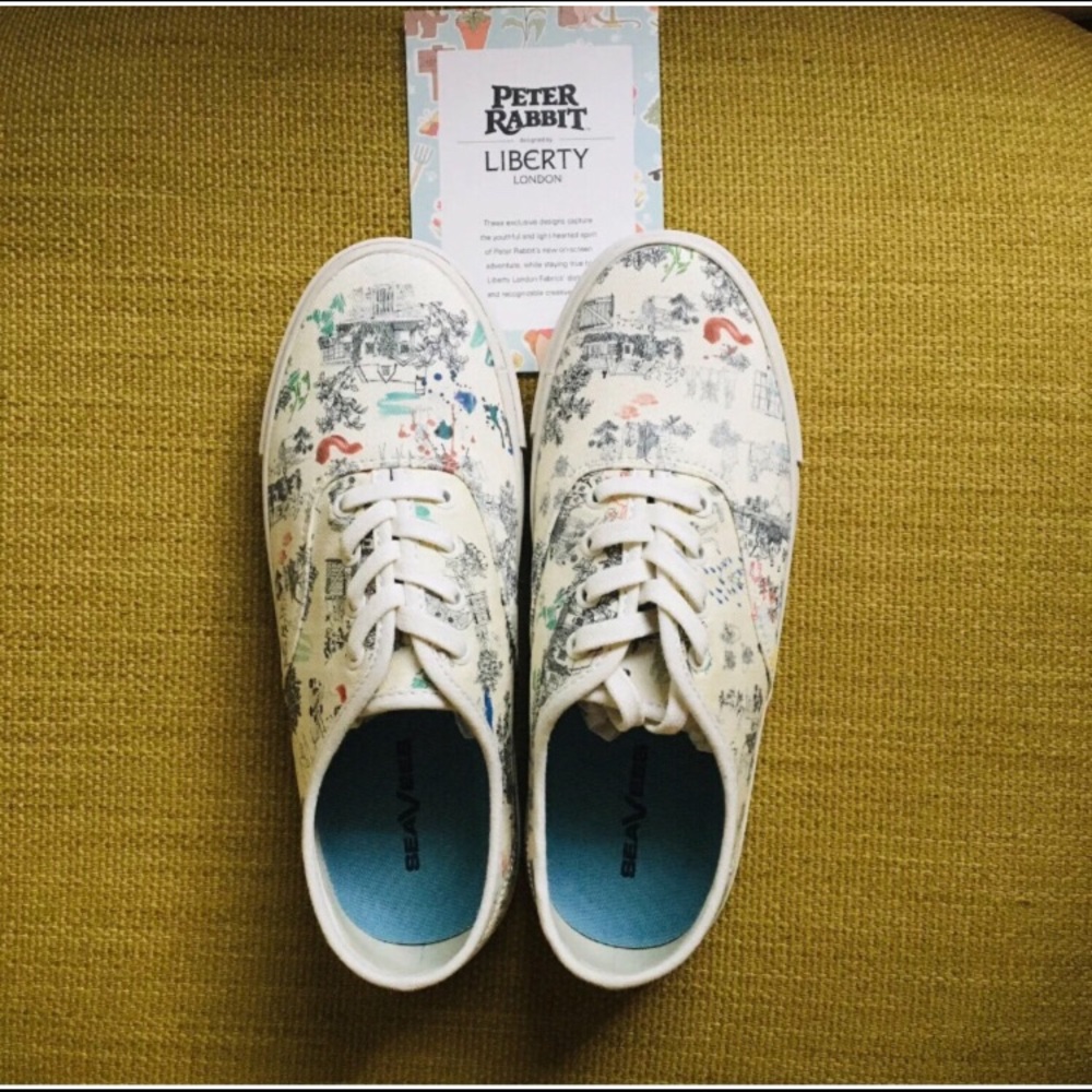VEGAN Liberty London x Peter Rabbit Sneakers - Picture 3 of 6